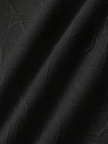 1件男士3D压纹圆领短袖T恤，夏季休闲套头衫，低调复古风格，可机洗 - 黑色 - 查看 10