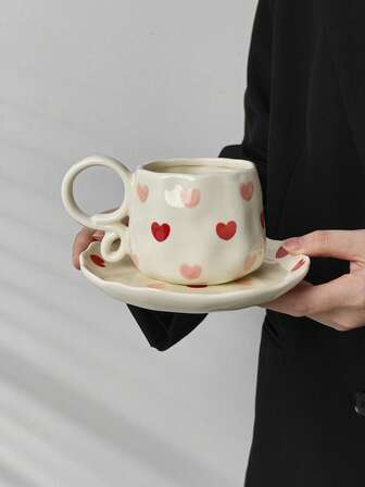 1 set Taza de café y platillo de cerámica con diseño de corazón estilo Ins, taza y plato pintados a mano con esmalte, taza con asa asimétrica, taza para leche y desayuno, plato para pan, taza de té y café de oficina, taza para arte latte, taza de agua, taza para pareja, taza de regalo para fiestas