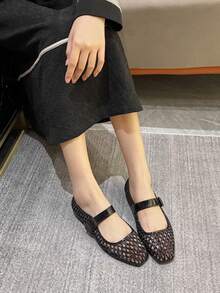 大码加宽平底鞋，时尚镂空透气一脚蹬鞋，软底休闲女鞋，透气户外凉鞋 - 黑色 - 查看 5