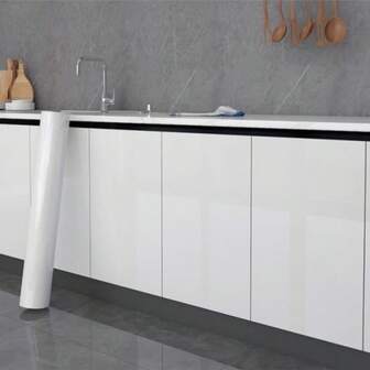 Köks- och badrumstapet: Släta, självhäftande vinylklistermärken med avtagbart kontaktpapper - Lämplig för kök, badrum, skrivbord och möbler - Värmebeständig och vattentät