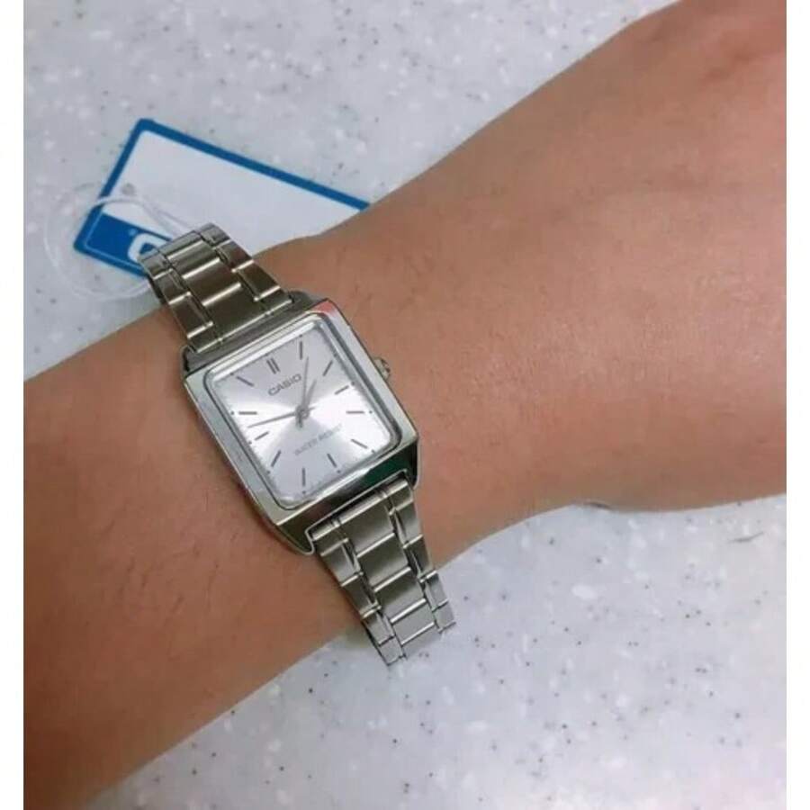 Damski kwadratowy zegarek na rękę Casio, pasek ze stali nierdzewnej, srebrna tarcza, elegancki zegarek biurowy, seria retro, wodoodporność do 30 m, odpowiedni do pracy i noszenia na co dzień