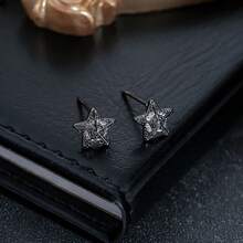 1 Pair Of Three-Dimensional Star Earrings, Fashion  Ear Clips, Unique Design Earrings, Suitable For Both Men And Women - Street Style Hip-Hop - màu đen - Xem 1