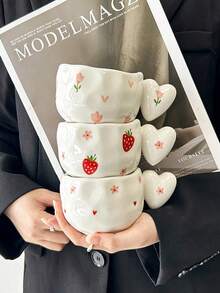 1 pieza Adorable juego de taza y platillo de cerámica pintada a mano - con asas en forma de corazón, diseños de fresa y florales, perfecto para café, té, decoración del hogar y como regalo