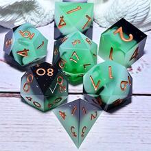 7 件树脂角色扮演游戏骰子套装 - 多面骰子，适用于桌游、角色扮演游戏和节日礼物（圣诞节/感恩节/斋月/复活节） - 彩色 - 查看 3