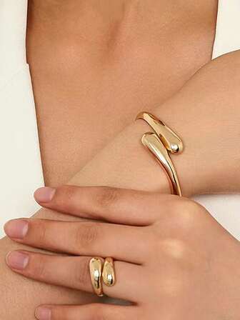 1 Set/2pcs Creative Fashion Exaggerated Retro Glossy Geometric Asymmetrical Spring Open Water Drop Shaped Metal Jewelry Set, Suitable For Women's Daily Wear