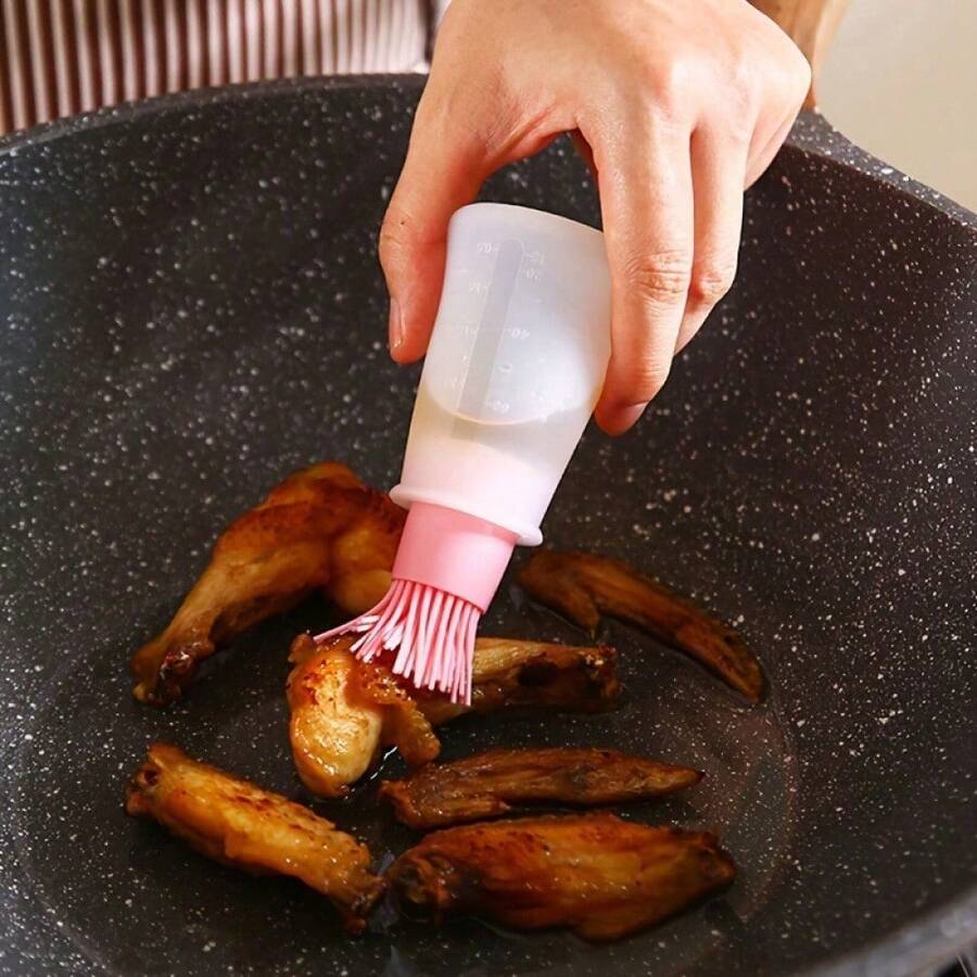 1pc/2pcsSilicone Oil Brush With Integrated Bottle - High-Temperature Resistant For BBQ, Air Fryer & Baking - Kitchen Essential