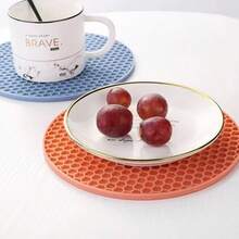 6pcs High Temperature Resistant Silicone Placemats, Good Insulation, Anti-Scald Coasters, Unique Honeycomb Design With Excellent Heat Dissipation, Prevent Damage To Tabletop, Fashionable And Elegant Appearance - Mixing Colors - View 5
