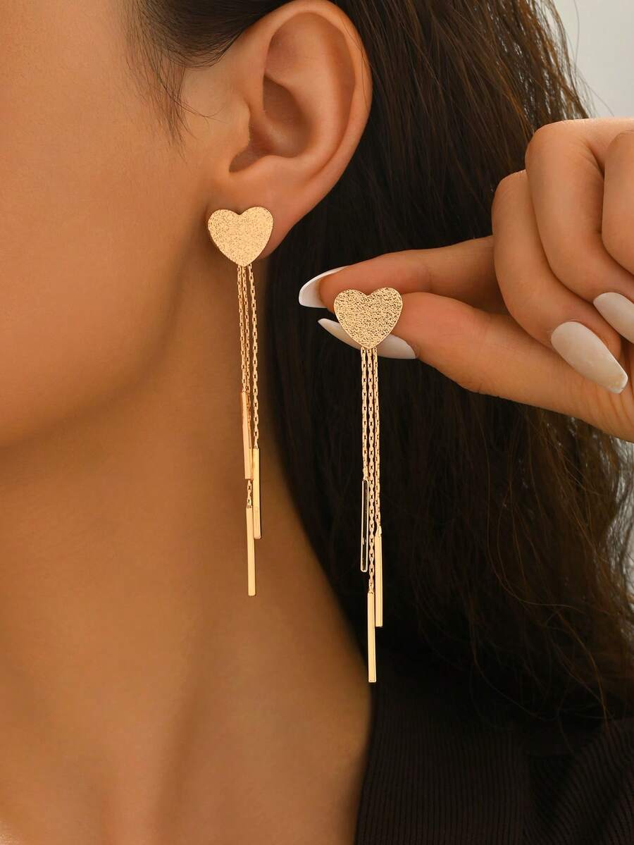 1对新款创意心形长流苏简约优雅耳环，适合日常佩戴，秋冬季百搭单品