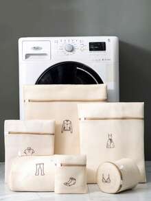 1 包网状洗衣袋、精致衣物洗漱包、内衣洗衣袋、洗衣机文胸袋、服装袋、袜子保护袋、拉链洗漱包、旅行收纳袋、耐用衣物网，非常适合万圣节服装护理和圣诞节假期旅行，适合每个人的家居必需品