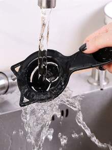 2/1pc Cat Shaped Egg Yolk Separator, Baking Dessert Egg White Egg Yolk Filter Strainer, Hollow Grooved, Multifunctional Plastic Measuring Spoon, Suitable For Baking, Cooking And Kitchen Use, Easy To Clean Kitchen Tool