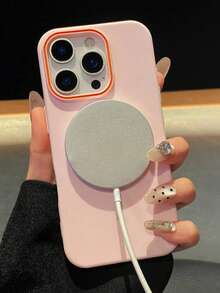 Funda de teléfono magnética inalámbrica personalizada, funda trasera de silicona suave mate minimalista compatible con Apple, letras personalizadas, funda de teléfono magnética de unicolor retro para parejas, gran regalo para el Día de San Valentín, cumpleaños, festividades - Negro - Ver 9