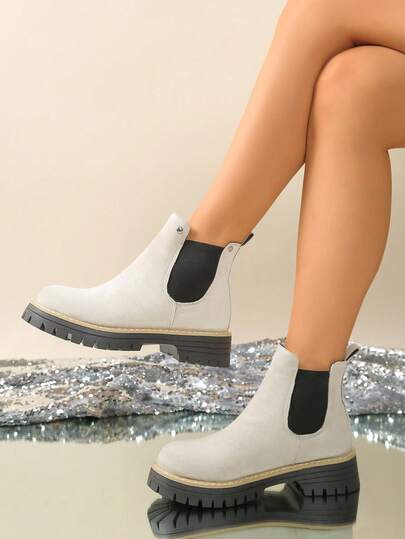 4厘米鞋跟圆头系带侧拉链女靴，时尚、优雅、休闲、易穿，适合日常、通勤、聚会、户外活动和办公场合。