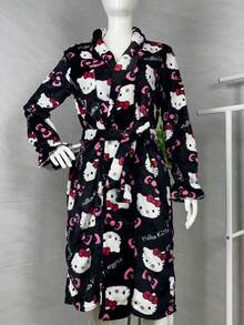 Sanrio 1件官方Hello Kitty红色背景全印花法兰绒柔软亲肤浴袍，秋冬家居服 - 彩色 - 查看 8