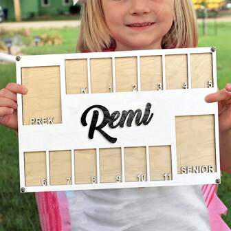 1 pieza Portafotos personalizado "Manley" para fotos de hitos del recién nacido, diseño personalizado desde el nacimiento hasta el 1er cumpleaños, adecuado para mostrar fotos del primer año, fuente elegante manuscrita, marco de exhibición personalizable, estructura de doble capa de madera, marco de fotos de graduación, gran regalo para Navidad, Halloween, Acción de Gracias, Día del Niño, Cumpleaños