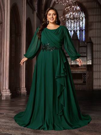 Elegant chiffongklänning i plusstorlek för kvinnor med biskopsärmar, applikationer och paljettdetaljer, formell aftonklänning