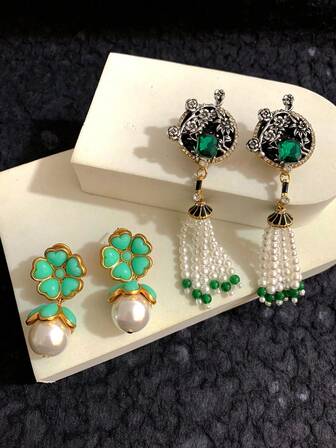 1 Pair Elegant Floral 3D Embossed Faux Pearl Tassel Shoulder-Sweeping Earrings, Suitable For Women's Daily And Party Wear