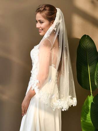 1 件蕾丝串珠单层新娘头纱，适合女士教堂式婚礼头饰、派对、婚礼摄影配饰，并附赠发梳。情人节派对礼品。