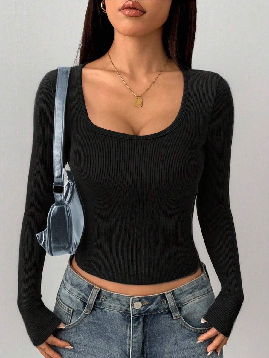 Camiseta de manga larga acanalada de cuello cuadrado y ajuste delgado para mujer