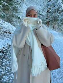 1pc Women's New Solid Color Fluffy Tassel Scarf, Warm And Comfortable Large Shawl, Simple And Versatile For Daily Wear