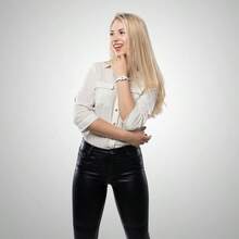 - Premium Leather Bracelet [Knot] For Women - Various Lengths And Colors - With Gift Box