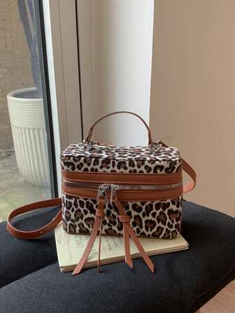 2025 New Large Capacity Convenient Makeup Bag With Ins High-End Feeling, Leopard Velvet Travel Shoulder Crossbody Toiletry Storage Pouch