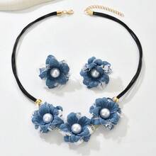 A Retro Denim Flower Necklace Set, A Stylish And Elegant Collarbone Chain Accessory With A High-End Feel - Baby Blue - View 1