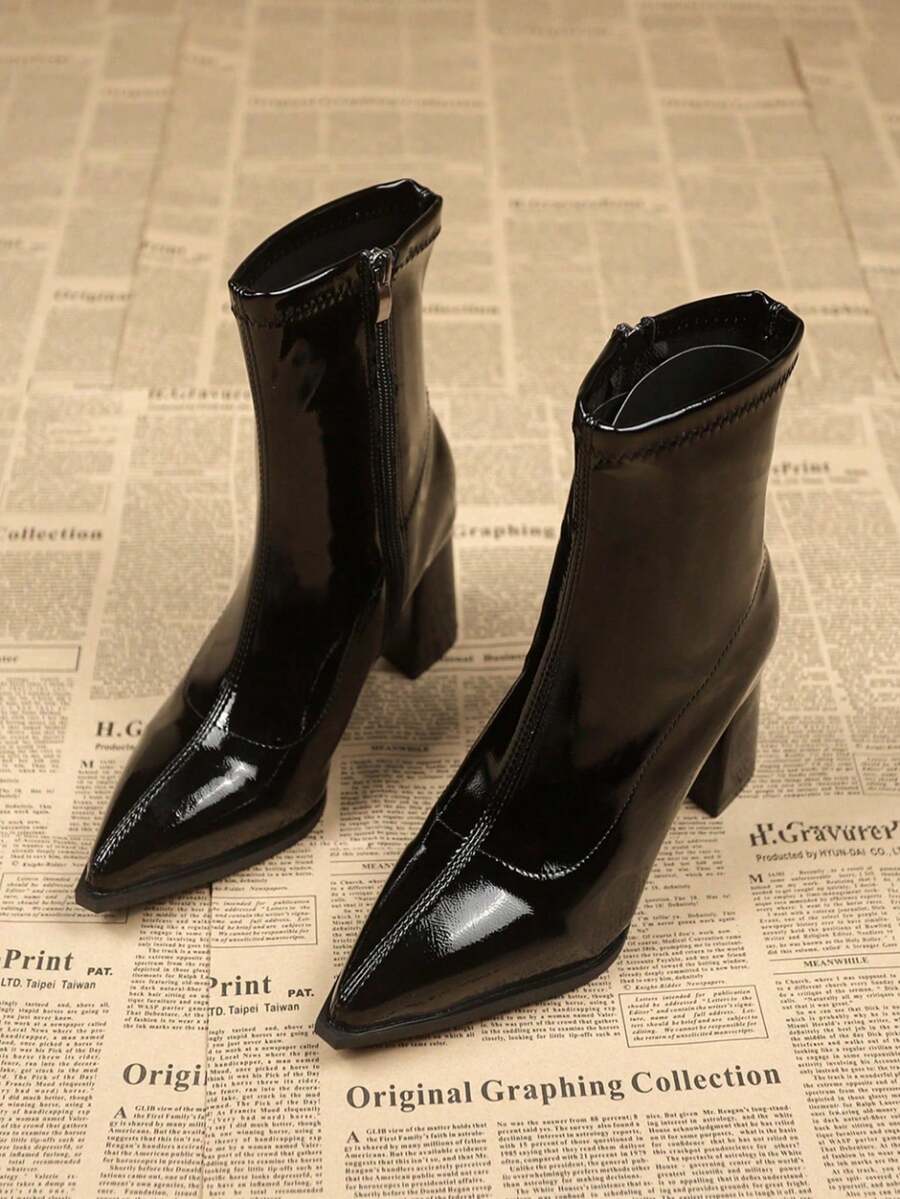 女士新款英伦风亮面皮革踝靴，黑色优雅粗跟踝靴，复古尖头金属侧拉链靴，粗跟切尔西靴，美式中跟西部靴，时尚短筒靴