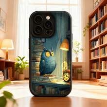 Cubierta de teléfono con diseño de búho azul en biblioteca con libros y reloj despertador color negro para uso diario en casa o estudio Aplicable a teléfonos Apple y Galaxy. - Burdeos - Ver 5