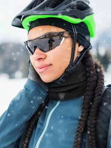 男女通用冬季围巾，带护耳功能，加厚抓绒保暖，韩版多功能围脖，适合学生、户外休闲骑行等场合。