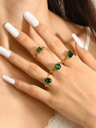 4枚不锈钢12色生日石叠戴戒指，适合女性日常、节日、约会、订婚、婚礼、聚会等场合佩戴，也是送给朋友、爱人、家人和生日的理想礼物。