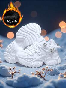 女士冬季保暖户外雪地靴，增高7厘米，时尚休闲运动鞋，配有可拆卸3D立体DIY优雅雪花蝴蝶结装饰吊坠链，EVA厚底高帮防滑跑鞋，圆头系带轻便减震休闲鞋，适合大学生、青少年、日常穿着、约会、健身、办公等场合，秋冬季厚底雪地靴 - 白色 - 查看 8