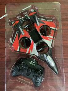 4DRC 2025年推出的816无人机升级版，配备高清实时图像传输遥控器，具有光学流体悬停、一键操作和自动降落功能。这款无人机具备防撞功能，非常适合初学者，也是青少年理想的生日或圣诞礼物。