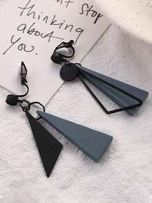 1对极简主义木质朦胧蓝夹式耳环，不对称黑色独特高端三角形夹式耳环