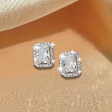 1 paire de boucles d'oreilles carrées brillantes et mignonnes pour femmes, plaquées or blanc, boucles d'oreilles légères, cadeau pour la Saint-Valentin, port quotidien, bijoux de fête, accessoire de mode toutes saisons, romantique et unique, bijoux mignons et polyvalents