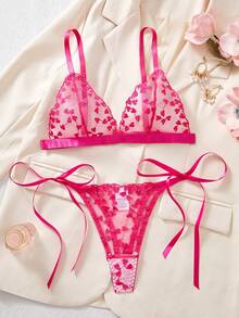Style Dream 情人节性感内衣套装，女士薄纱心形刺绣文胸（无钢圈），透视性感薄三角罩杯，配有可调节肩带和内裤，情侣礼物，卧室和夜店诱惑内衣套装 - 玫紅色 - 查看 1