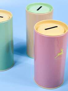 圆形金属小猪存钱罐，饰有多色动物图案（例如羚羊、大象、海豚等），也可作笔筒使用，适合学生、返校季、毕业季、办公桌装饰、情人节礼物、斋月节、复活节派对装饰。