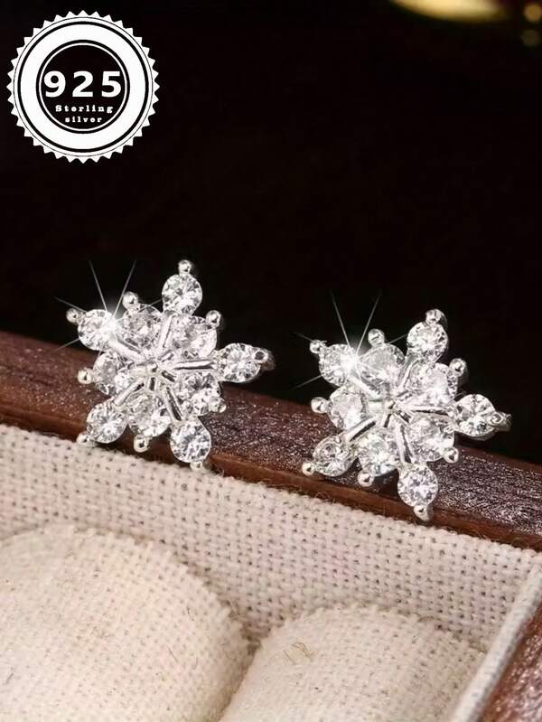 1 Pair 925 Sterling Silver Women's Earrings, Korean Style Cubic Zirconia Snowflower Stud Earrings, Jewelry Accessories, Suitable For Autumn/Winter, Christmas Holiday Gift