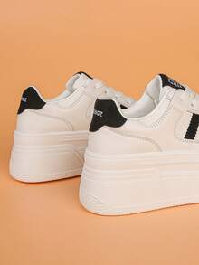 White Versatile Casual Women's Shoes, Fashionable Ladies' Platform Sneakers - Black and White - View 7