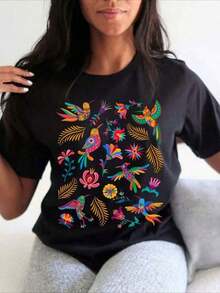 Camiseta gráfica floral retro de MEXICO para mujeres - Cómoda y ligeramente elástica, perfecta para actividades al aire libre en verano |   Ropa casual de calle |   Uso diario |   Estilo de cuello redondo, Tops de moda elegantes y lindos para mujeres, adecuados para todas las estaciones, ropa casual de calle |   crew neck t-shirt  Mujer camiseta estilo casual con estampado colorido, ajuste holgado, cuello redondo, manga corta, primavera-verano, ideal para ocasiones cotidianas, categoría de moda. - Negro - Ver 6