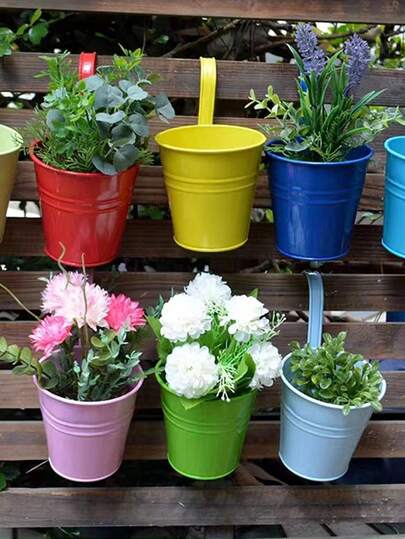 Wrought Iron Colorful Metal Hanging Flower Pot, Balcony Garden Plant Flower Pot Metal Iron Mini Nursery Fence Hanging Bucket With Drainage Holes - Rustic Round Flower Pot, Suitable For Indoor/Outdoor Use, Balcony, Yard, Home Decor - Durable Iron Sheet Hanging Planter, Suitable For Greenery, Flower Pots, Outdoor Planters, Vibrant Garden Decor, Sturdy Structure