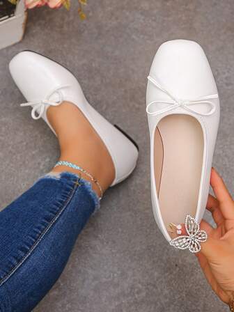 Wide Fit Bow Decor Square Toe Low Heel Women's Plus Size Flat Mary Jane Shoes, Comfortable Soft Bottom White Casual Elegant Flats For Daily Wear And Commute, Plus Size Ballet Flats