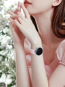 适用于三星 Galaxy Watch 4/5/6/7（40mm 和 44mm）的 4 件套水钻保护壳。这款二合一保护壳采用防刮硬质 PC 边框和一体式高清钢化玻璃屏幕保护膜。专为女性设计，兼具时尚休闲的外观和耐用的运动性能，确保佩戴舒适和触控灵敏。四色套装。 - 粉紅+玫瑰金+黑色+透明 - 查看 10