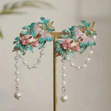 Ancient Style Cloisonné Hair Clips With Butterflies And Flowers, Elegant Hanfu Hair Accessories, Tassel-Edged Clips, And Traditional Chinese Cheongsam Headdresses For Women. - 燒藍珍珠蝴蝶花朵髮夾[單一] - 查看 7
