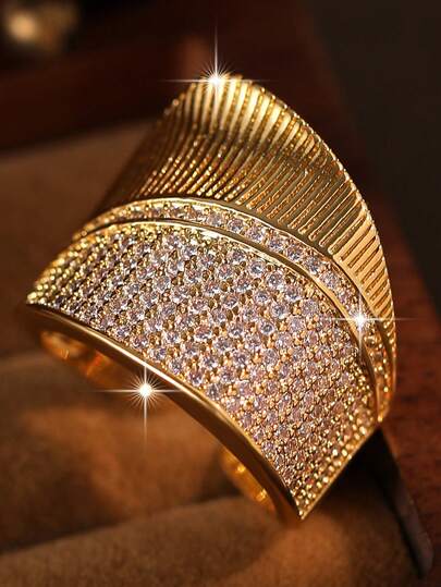 1枚奢华大气几何不规则大戒指朋克镶嵌立方氧化锆女士单枚戒指，适合情侣日常通勤、订婚、圣诞派对等场合佩戴。