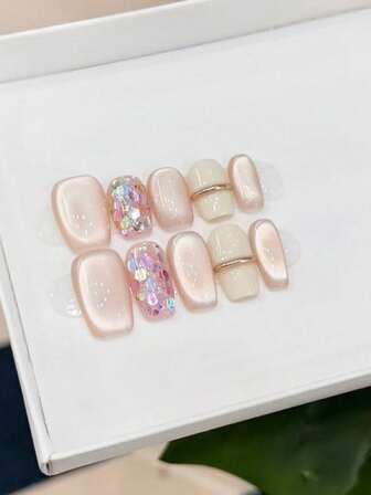 10片手工椭圆形假指甲贴纸，蓝金相间，饰以3D立体花卉图案，轻奢高端，冬季Y2K风格百搭——适合女孩和女士，可重复使用，适用于婚礼、派对、节日和其他场合。