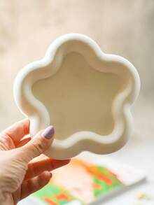 1个花形托盘硅胶模具，DIY创意简约花朵收纳托盘石膏模具，家居装饰/礼品摆件环氧树脂模具，手工铸造模具，珠宝展示托盘粘土石膏模具 - 白色 - 查看 10