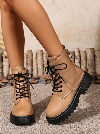 2025冬季新款女鞋，保暖冬靴，时尚百搭休闲女鞋，真皮踝靴，黑白短靴，侧拉链系带女靴，厚底女靴，侧拉链系带踝靴和短靴，时尚女靴，机车靴，靴子