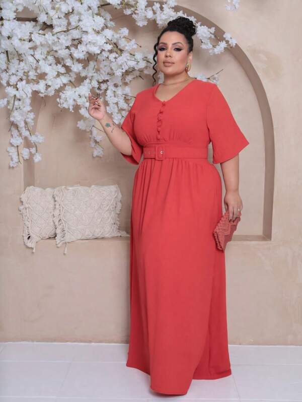 vestido longo feminino plus size com botao forrado em duna com cinto  Simples    Casual  elegante  Conservador / modesto    Botões na frente  Com cinto  Botão    Casamento  Formal e Noturno