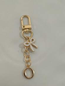 1pc White Exquisite Bow Tie Capital A-Z Letter Keychain Pendant Suitable For Bags, Backpacks, Car Key Pendants, Graduation Season, School Season, Small Gifts For Each Other, Suitable For Handbags, Backpacks, Keys,