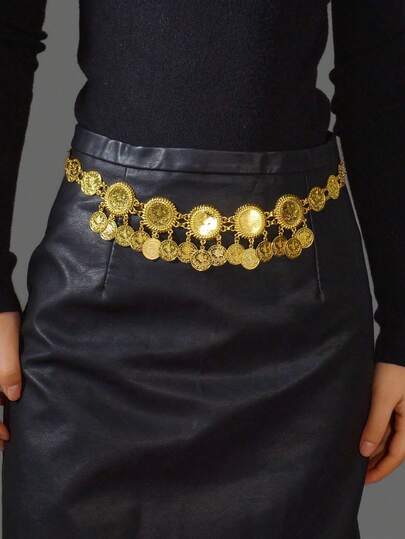 حزام جسم ذهبي مزين بالقطع المعدنية والذيل لإجازات السيدات على الشاطئ